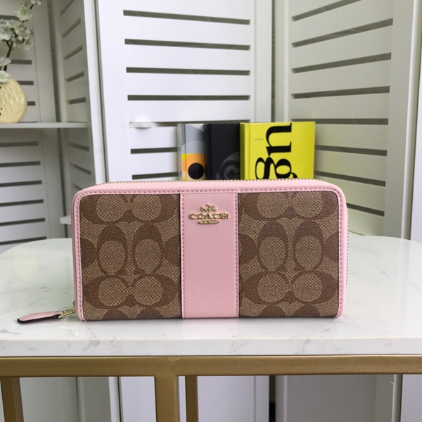 コーチ財布正面デザイン